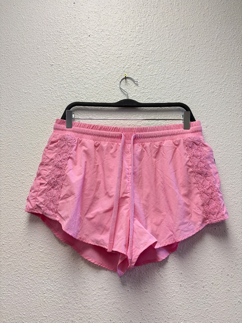 Womens Athletic Shorts Size Medium #881